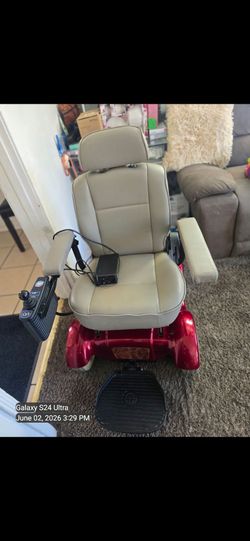 Electric chair, like new