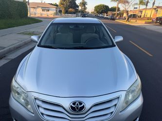 2011 Toyota camry le