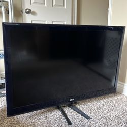 42” LG LED TV (1080p Full HD) – Works Great – Cheap