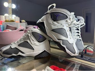 Shoes/jordans
