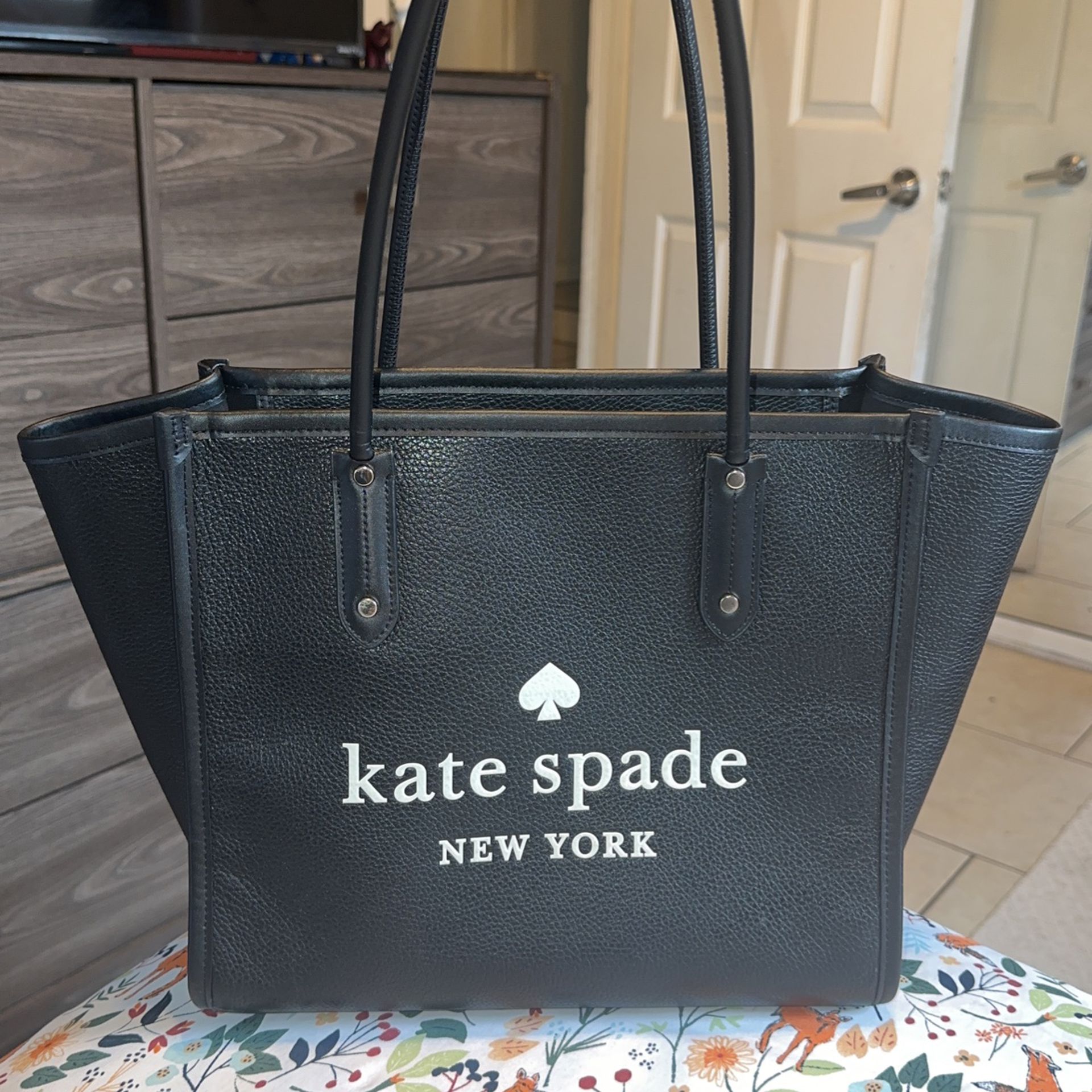 Kate Spade Mini Ella Tote for Sale in Hanford, CA - OfferUp