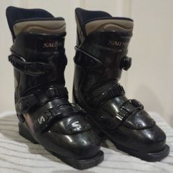 Adult Salomon Ski Boots, Size 24.5, Black