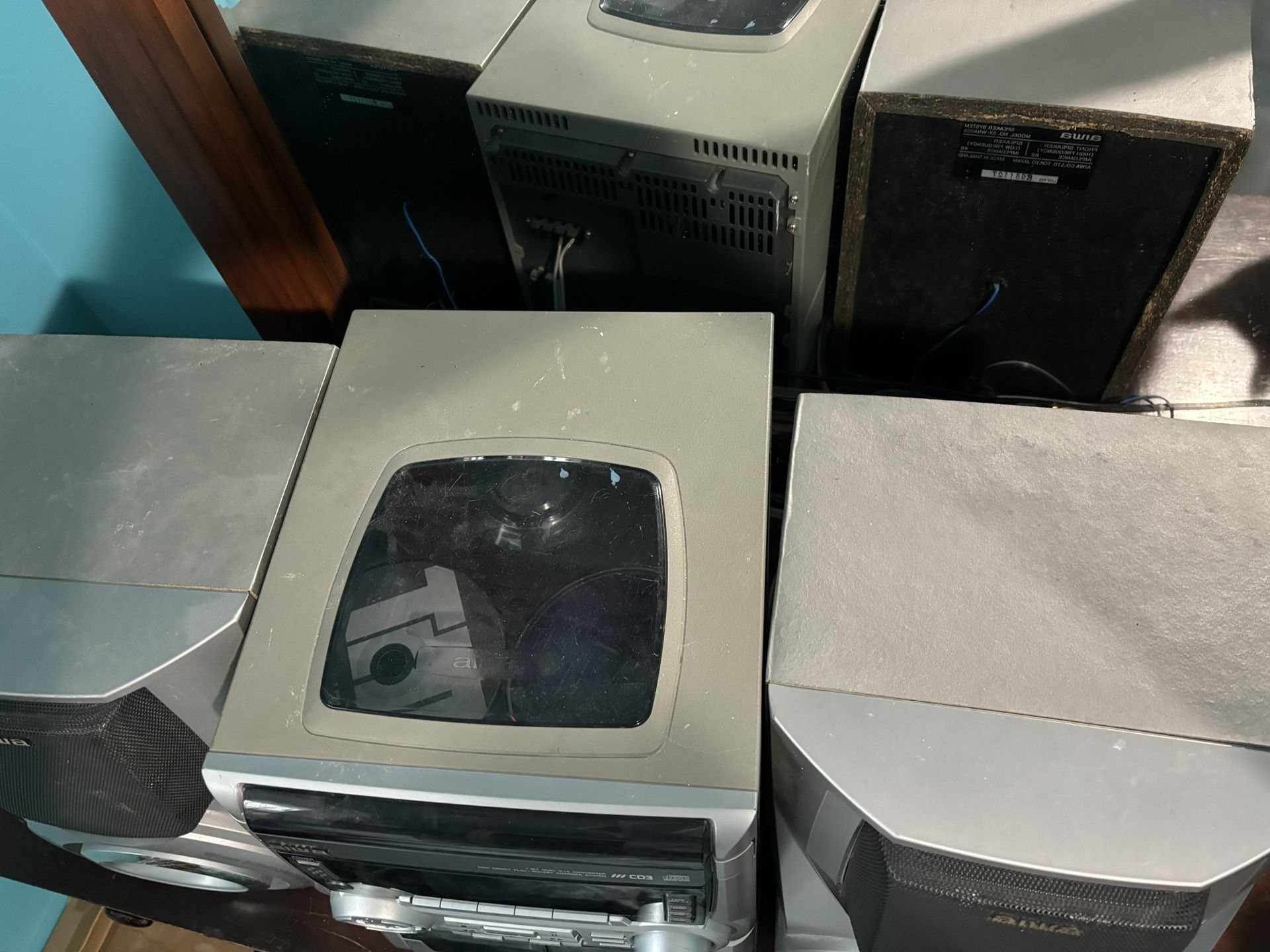 Music Box Radio Player And Cd Player