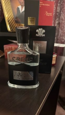 Creed Aventus Eau de Parfum with Box