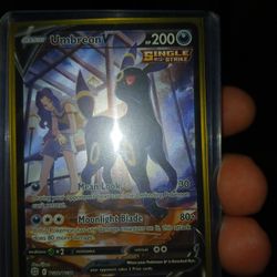 Umbreon V Brilliant Stars Trainer Gallery 