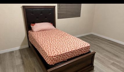 twin bed