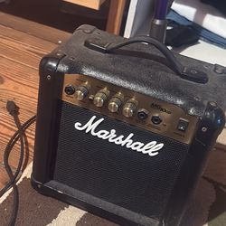 Marshall MG10CD guitar combo amplifier.