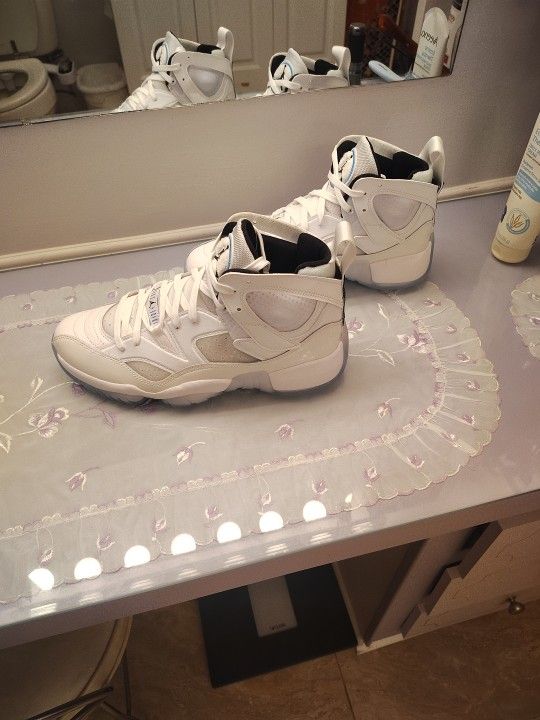 mens Jordan Jumpman Two Trey Size 10 Brand New Jordan's Never Seen Sunlight Give Me A Good Price Offer And Will Talk