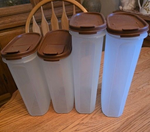 TUPPERWARE STORAGE All For $25