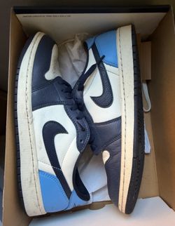 Jordan 1 Low OG Obsidian UNC