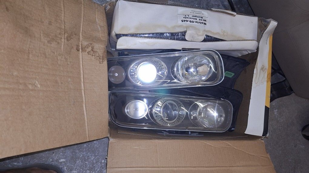 PROJECTOR HEAD LIGHT