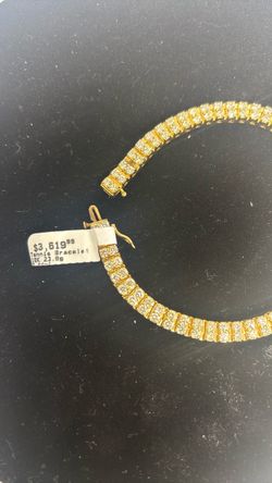 10K Gold Diamond Tennis Bracelet 23.8g