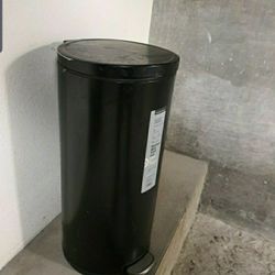 Black Trash Bin