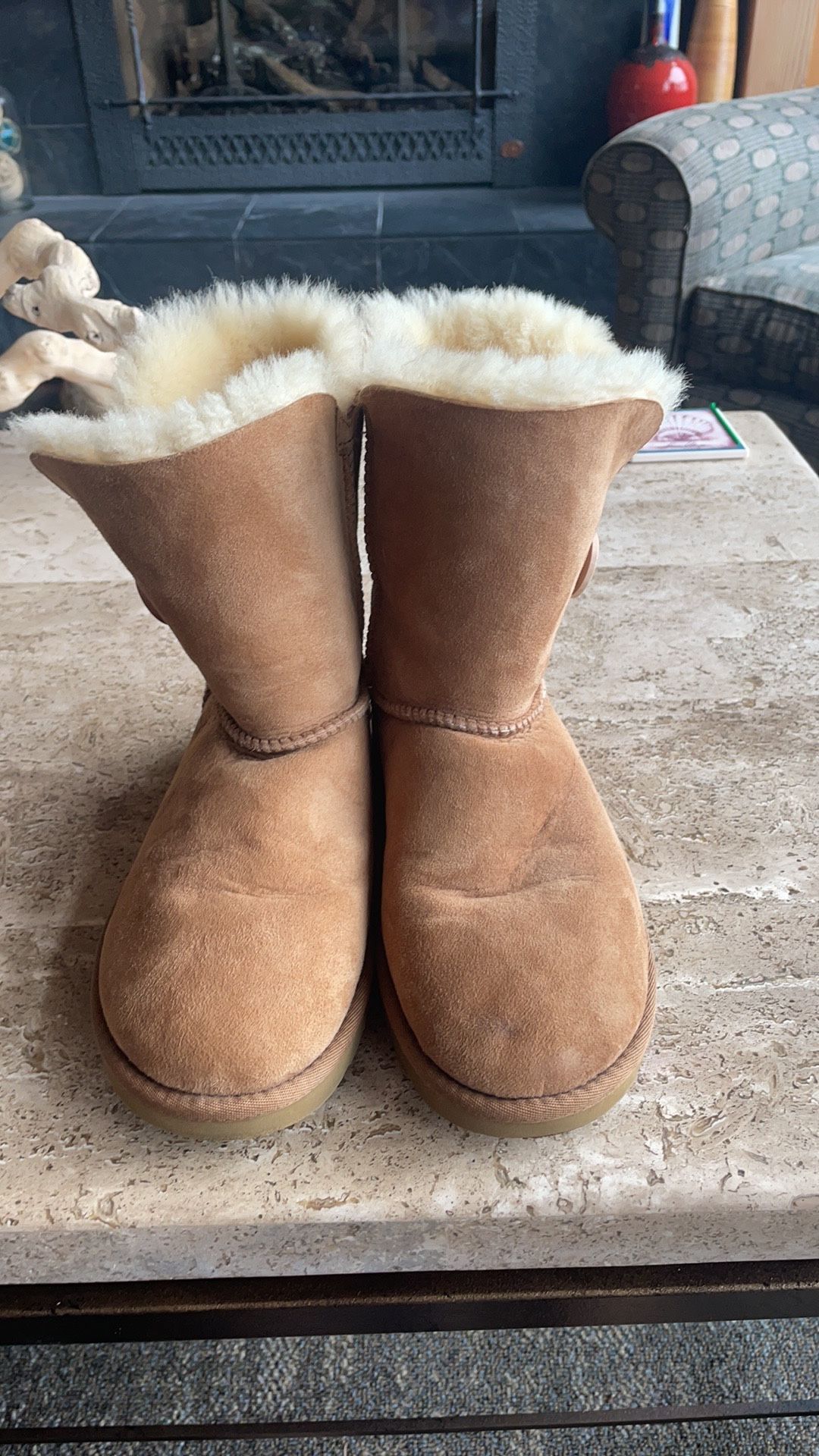 UGGS Bailey II