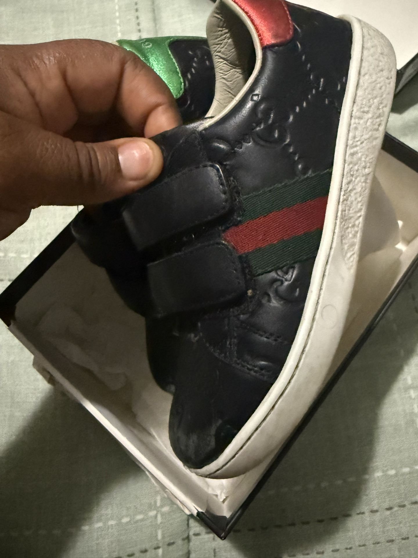 Gucci Sneakers Kids Size Is On Box