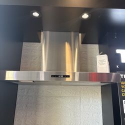April Blowout Sale 🚨 Thor Range Hood