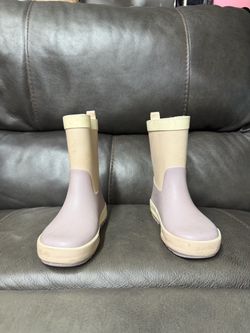 Short Rubber Rain Boots Lavender