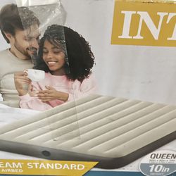 Queen Size Air Mattress/new/20.00  for pick Up 