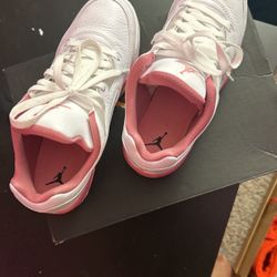 Jordan Pink Retro Lows