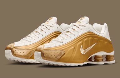 Nike Shox R4 Gold and White Sneakers