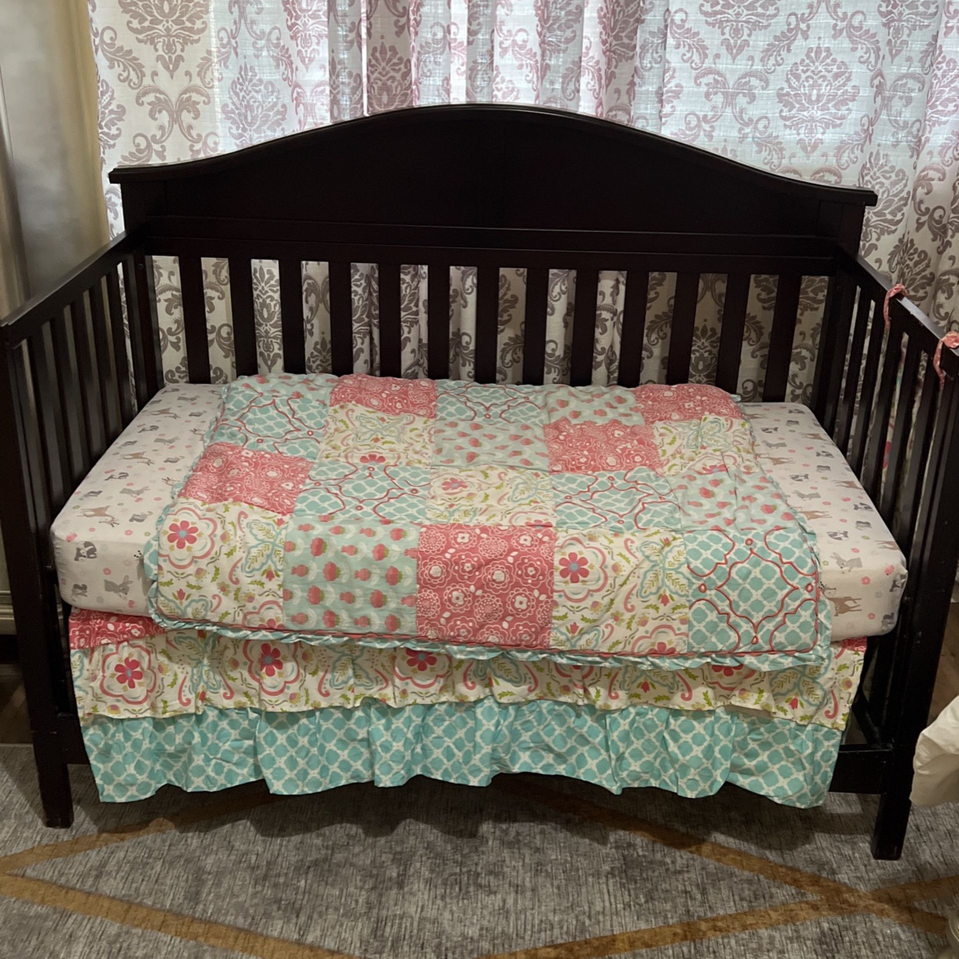 Baby Crib With Mattress And Bedding