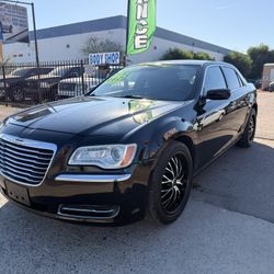 2012 Chrysler 300 Súper Clean 