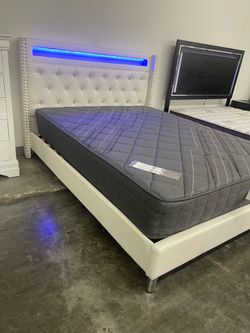 Queen size bed frame and mattress