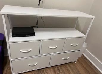 5 DRAWERS DRESSER