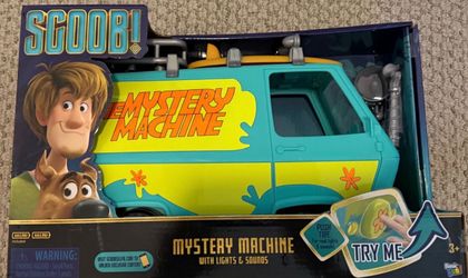 Scoob! Mystery Machine with Lights & Sounds – NEW IN BOX
