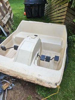 Water Wheeler, paddle boat.