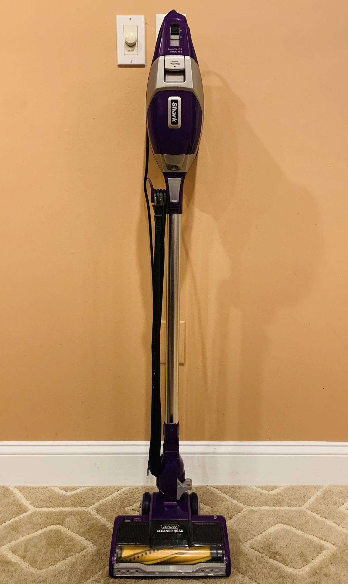 Shark Zero M Slim Vacuum Cleaner 
