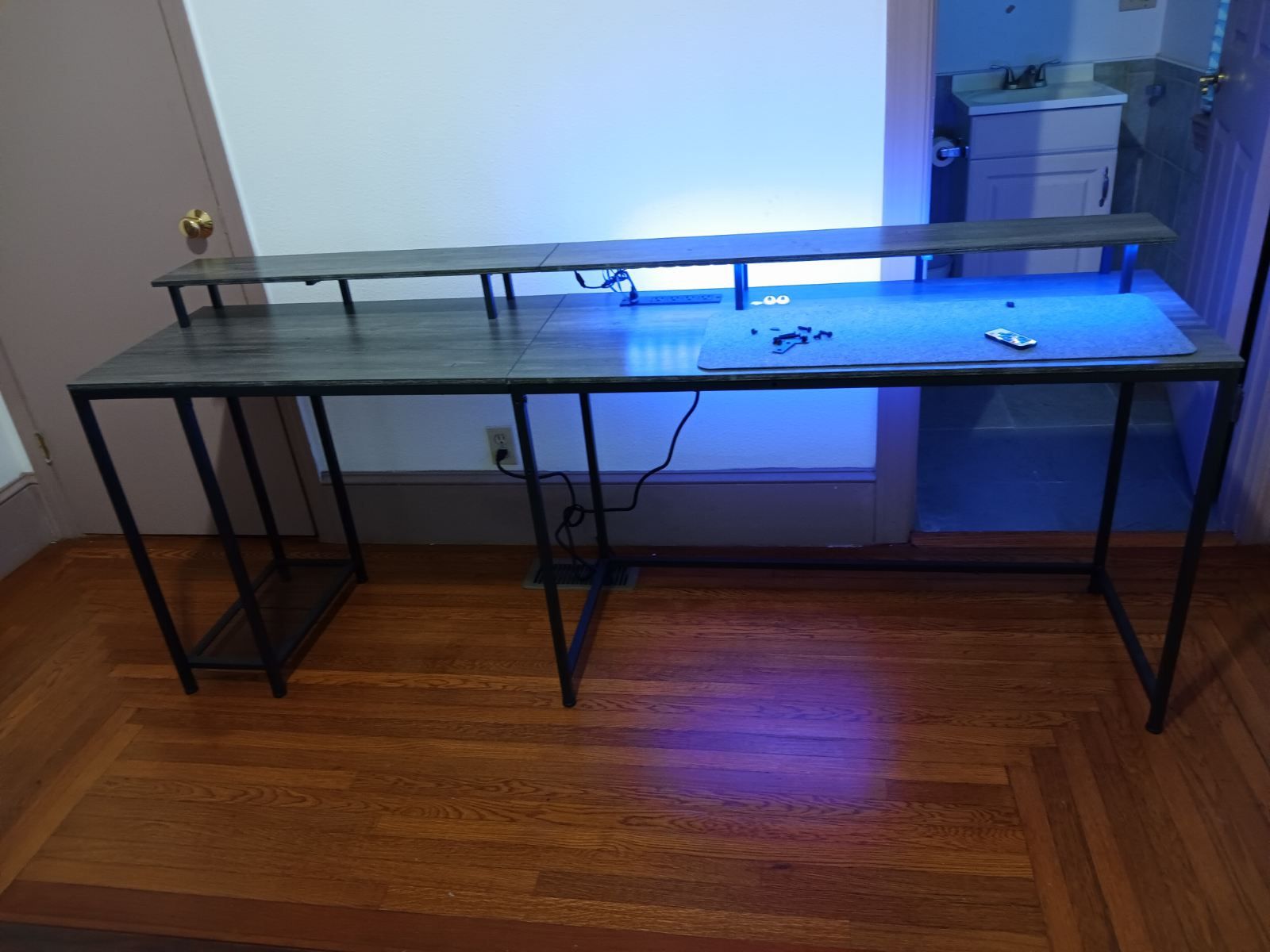 Gamer Desk With Chair New Conditions 
