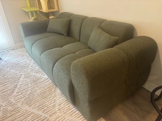 80" Sofa Couch, Comfy Deep Seat Lambswool Cloud Sofa, 3-Seater Boucle Couch- MOVING SOON NEED GONE!