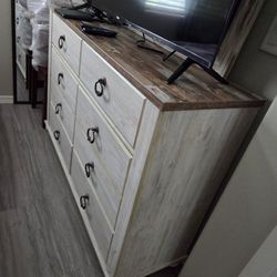 6 Drawer Dresser 