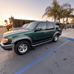 2000 Ford Explorer XLT 4x4