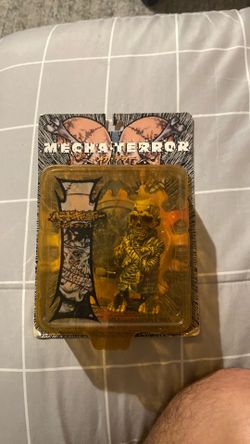 Mechaterror Birdcatcher Collectable