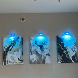 Pictures with color changing lights