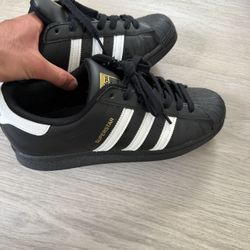 Black Adidas Superstar Shoes Size 9