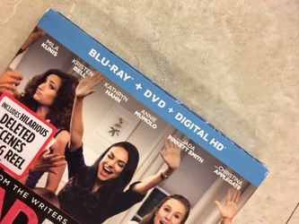 BAD MOMS (2016) BLU-RAY DISC ONLY WITH ORIGINAL CASE AND SLIP COVER DAMAGE