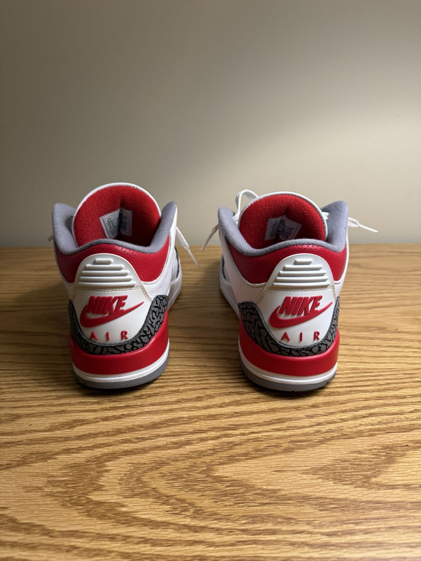 Jordan 3 Fire Red