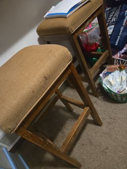 Bar table chairs