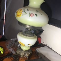 Antique Awesome Lamp, Just $45 Today!  (Saturday) Very Valuable 👍🏽