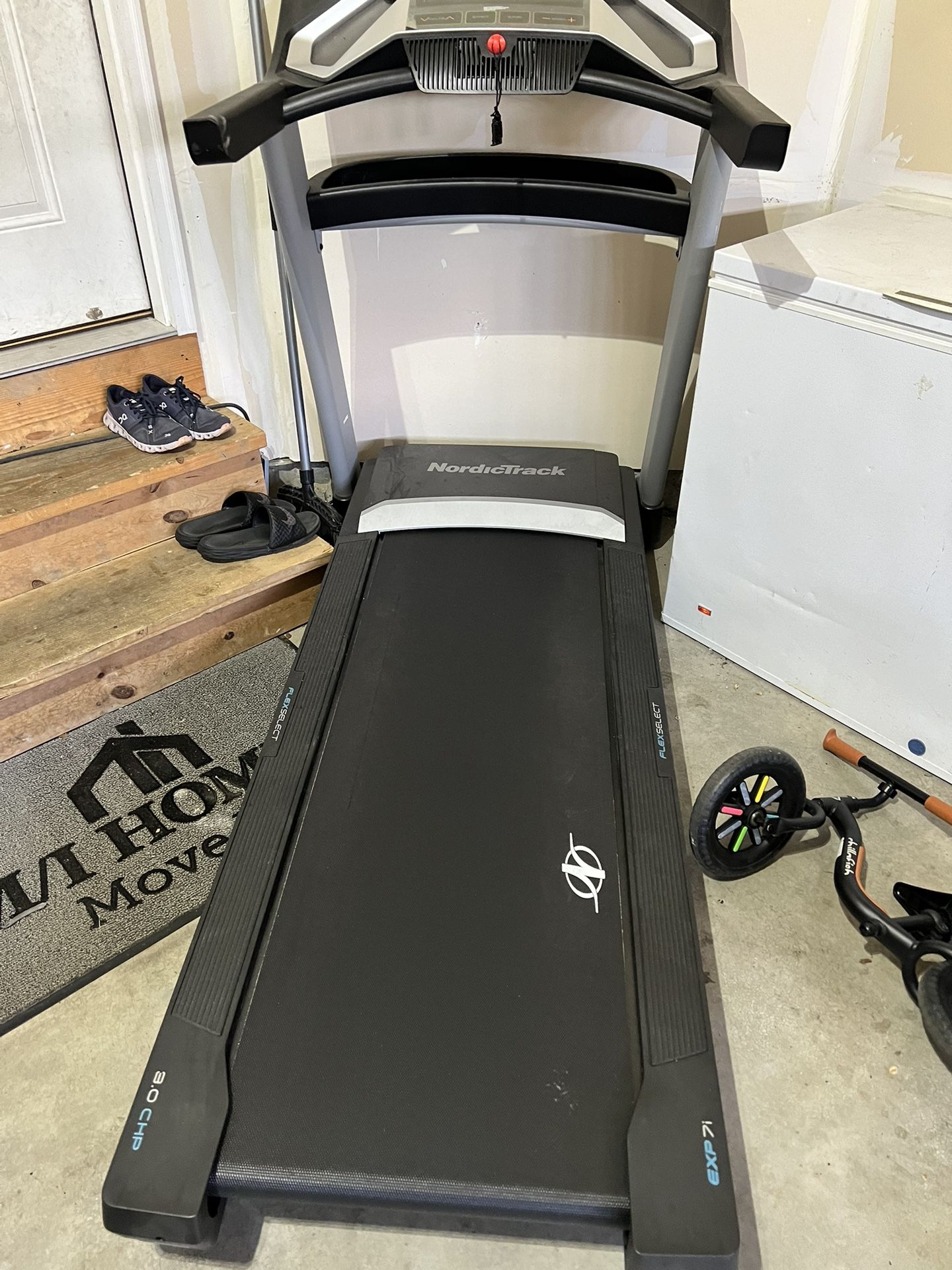 NordicTrack EXP 7i Treadmill