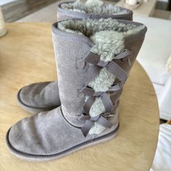 Ugg’s Size 7 $40 