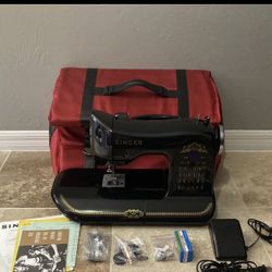 SINGER 160th Anniversary Sewing Machine