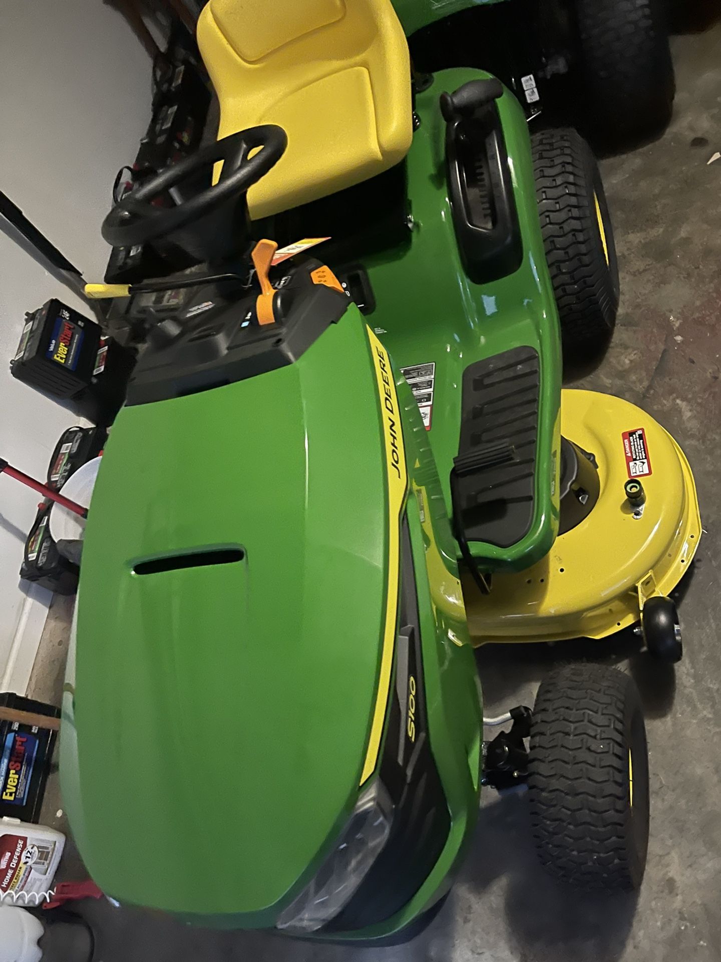 s100 john deer riding mower
