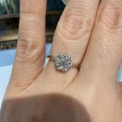 14K White Gold Natural Diamonds Beautiful Estate Ring