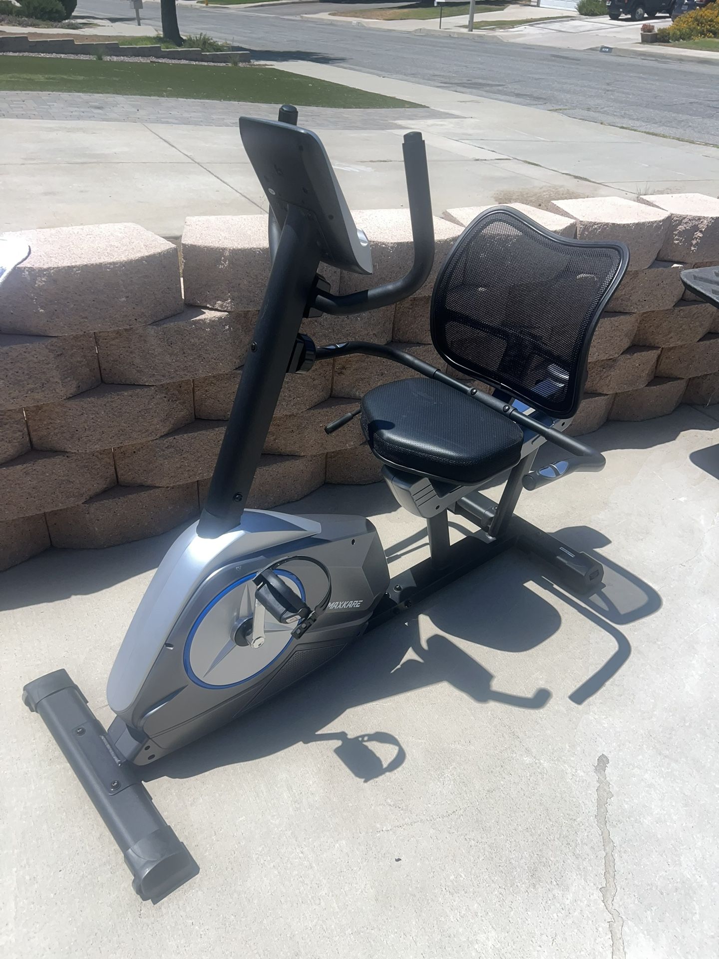 Recumbent Exercise Bike Stationary Magnetic Resistance Levels