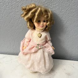 Vintage 1982 Shirley Temple Doll.  Brand IDEAL.  Size 7 1/2 Inches Tall.  Preowned Has Been On Display 