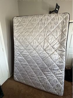 Single full size mattress